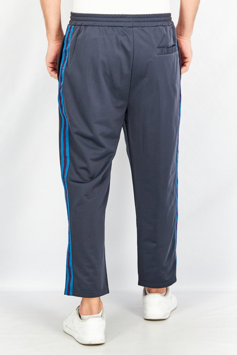 umbro Men Sportswear Fit Brand Logo Training Jogger Pants, Charcoal Combo - Image 4